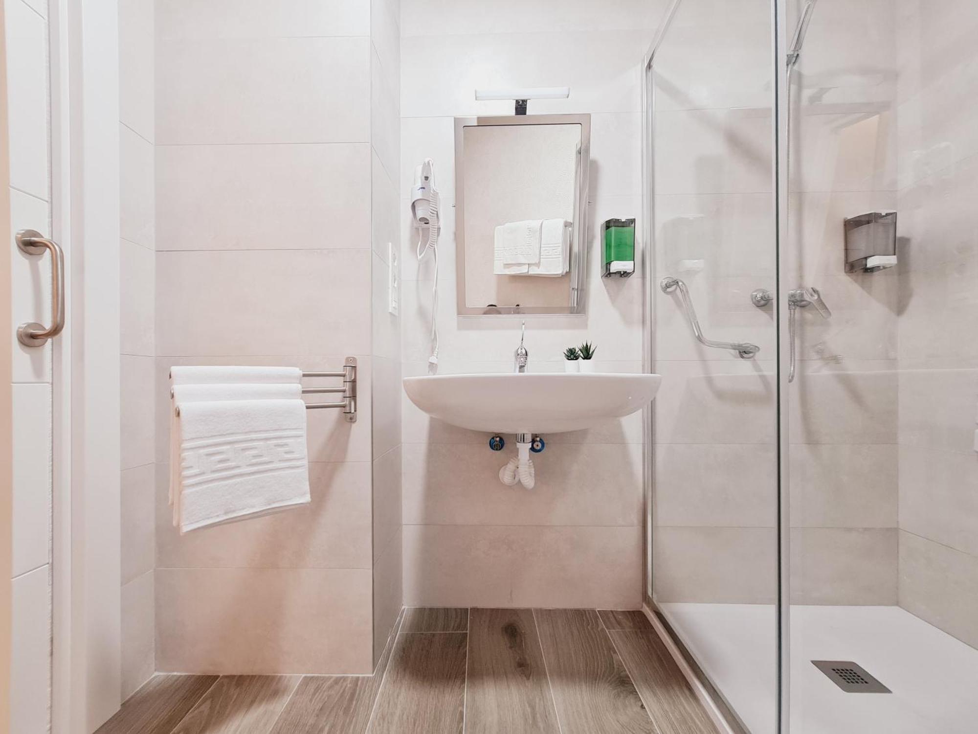 Bilbao Apartamentos Zorroza Экстерьер фото